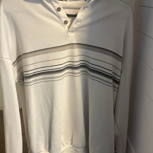 Vintage thrifted surfer crewneck - Picture 3 of 4